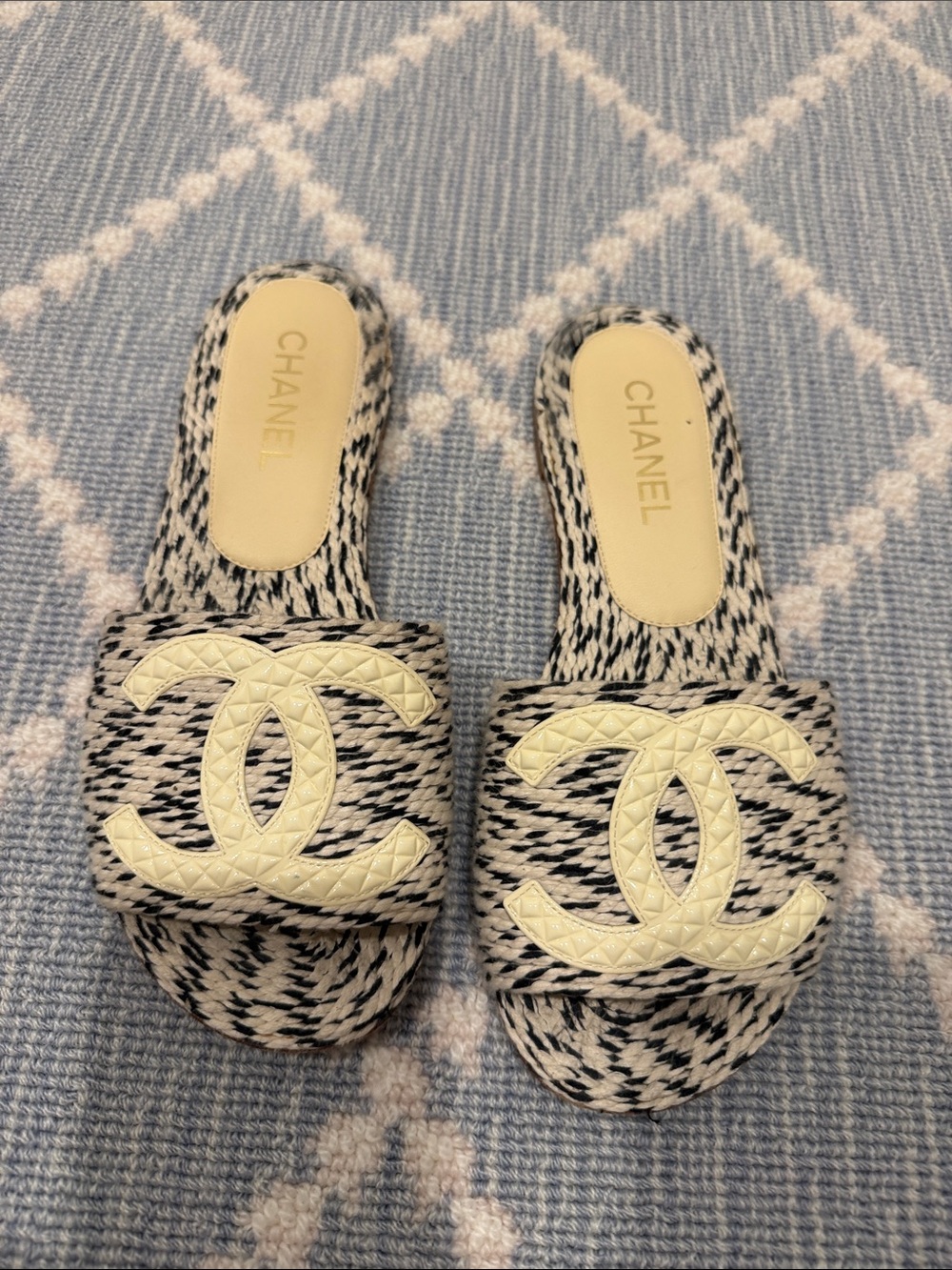 CHANEL Black & White Tweed Slide Sandals with Cream CC Emblem